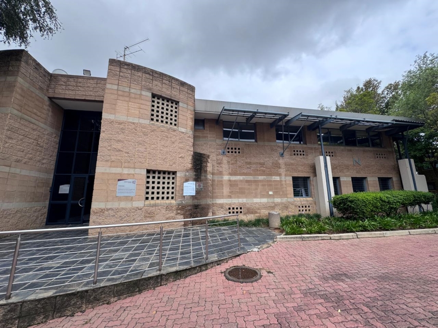 To Let commercial Property for Rent in Randjespark Gauteng