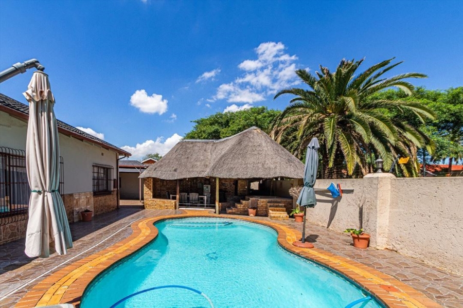 3 Bedroom Property for Sale in Brenthurst Gauteng