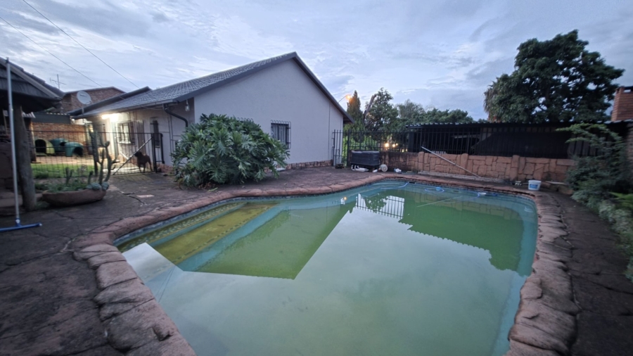 3 Bedroom Property for Sale in Magalieskruin Gauteng