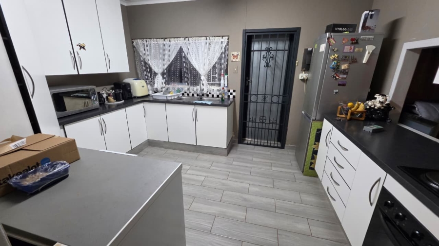 3 Bedroom Property for Sale in Magalieskruin Gauteng