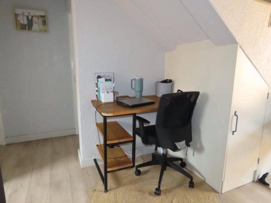  Bedroom Property for Sale in Hennopspark Gauteng