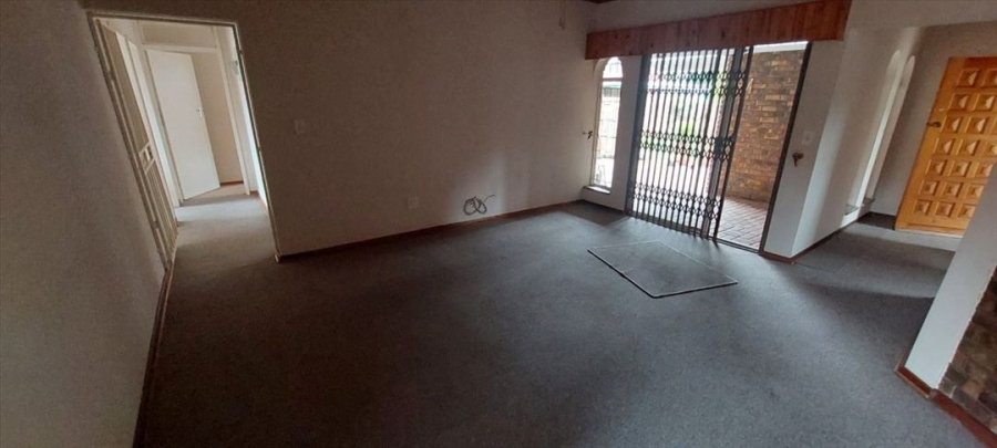 3 Bedroom Property for Sale in Glen Marais Gauteng