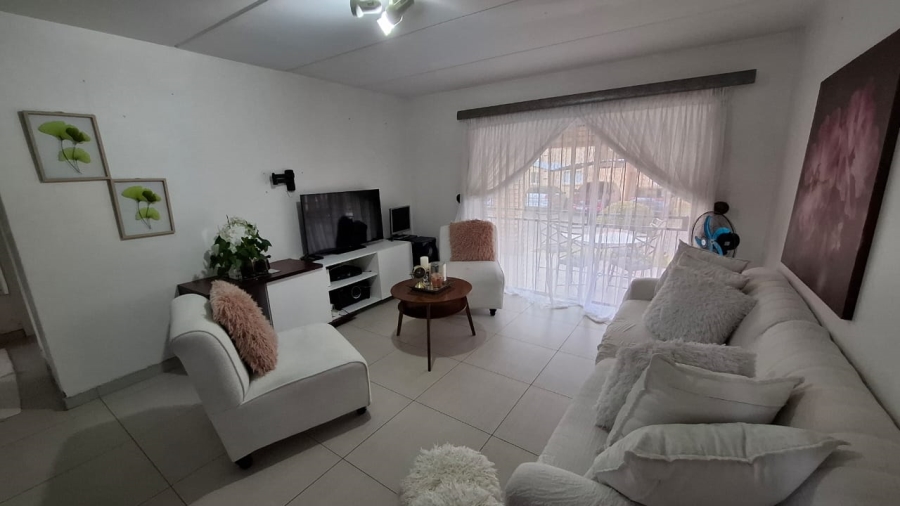 2 Bedroom Property for Sale in Noordwyk Gauteng