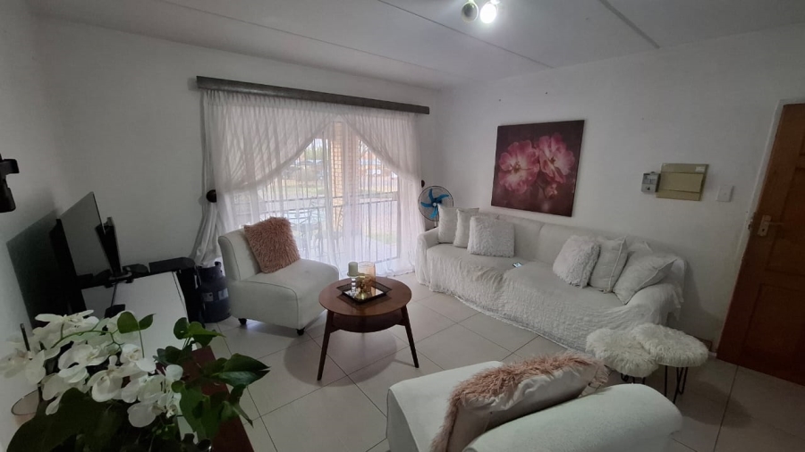 2 Bedroom Property for Sale in Noordwyk Gauteng