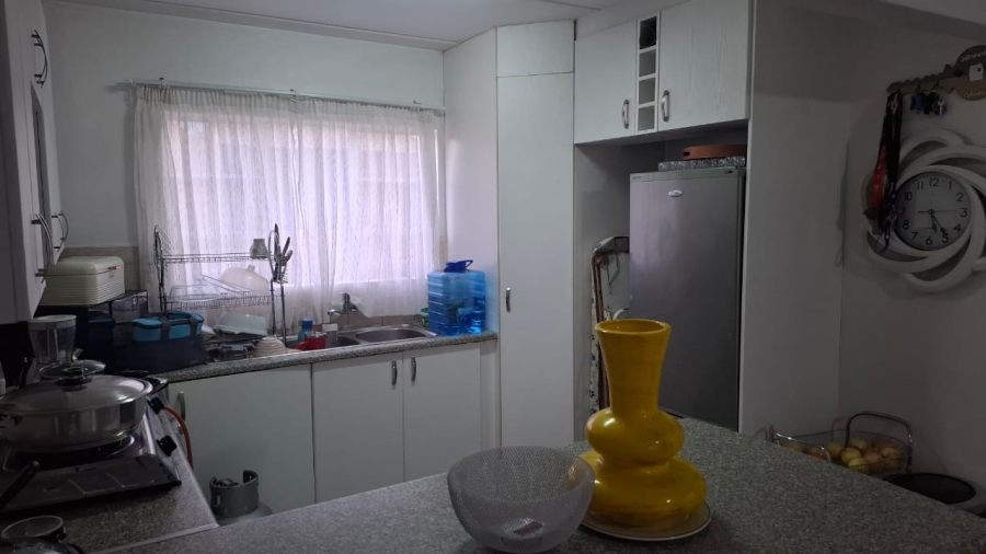 2 Bedroom Property for Sale in Noordwyk Gauteng