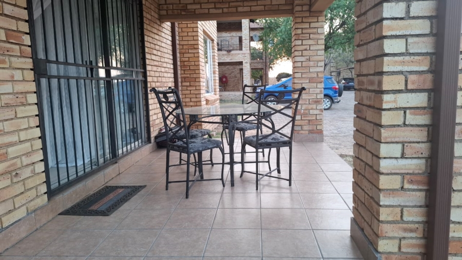 2 Bedroom Property for Sale in Noordwyk Gauteng