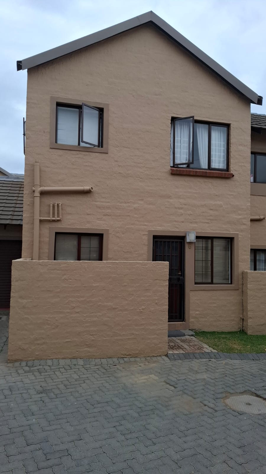 2 Bedroom Property for Sale in Summerset Gauteng
