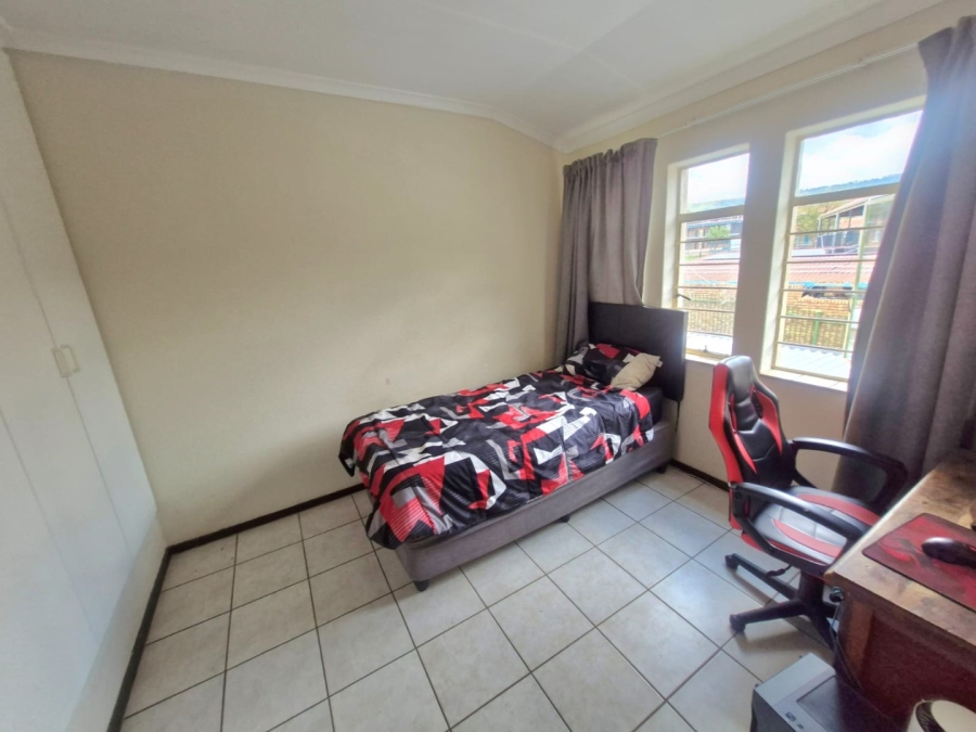 3 Bedroom Property for Sale in Sinoville Gauteng