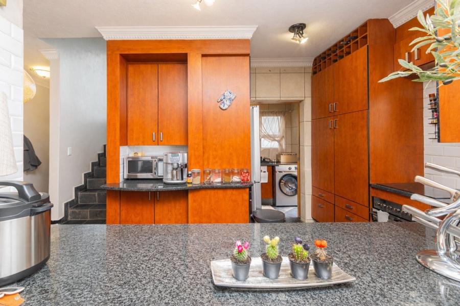 To Let 4 Bedroom Property for Rent in Highveld Gauteng