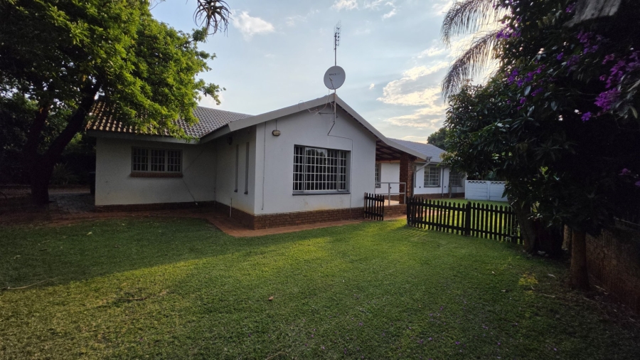 4 Bedroom Property for Sale in Magalieskruin Gauteng