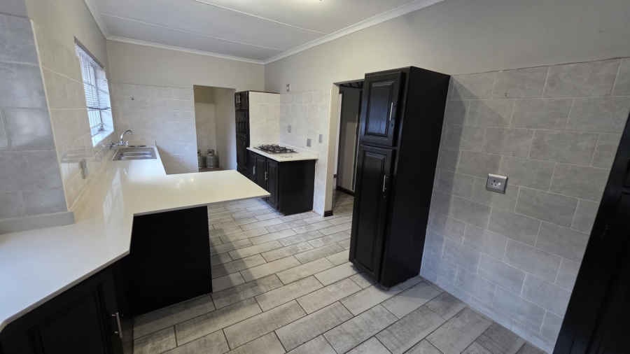 4 Bedroom Property for Sale in Magalieskruin Gauteng