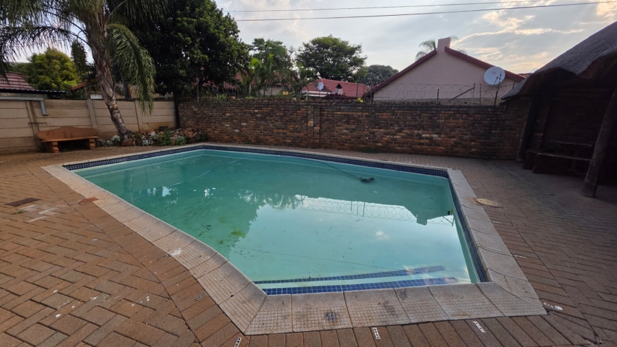 4 Bedroom Property for Sale in Magalieskruin Gauteng