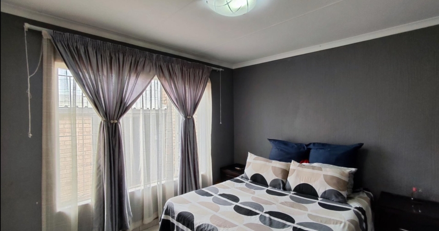 2 Bedroom Property for Sale in Terenure Gauteng
