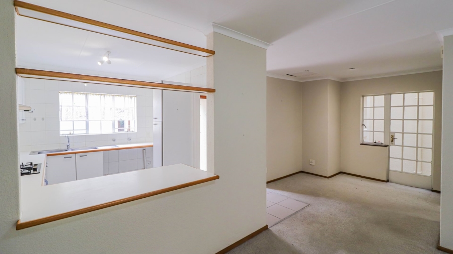 2 Bedroom Property for Sale in Magaliessig Gauteng