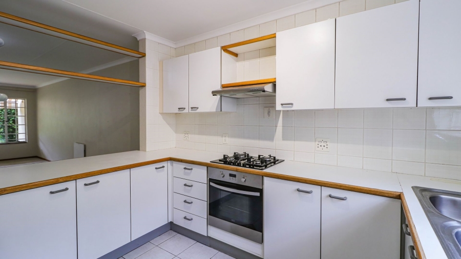 2 Bedroom Property for Sale in Magaliessig Gauteng