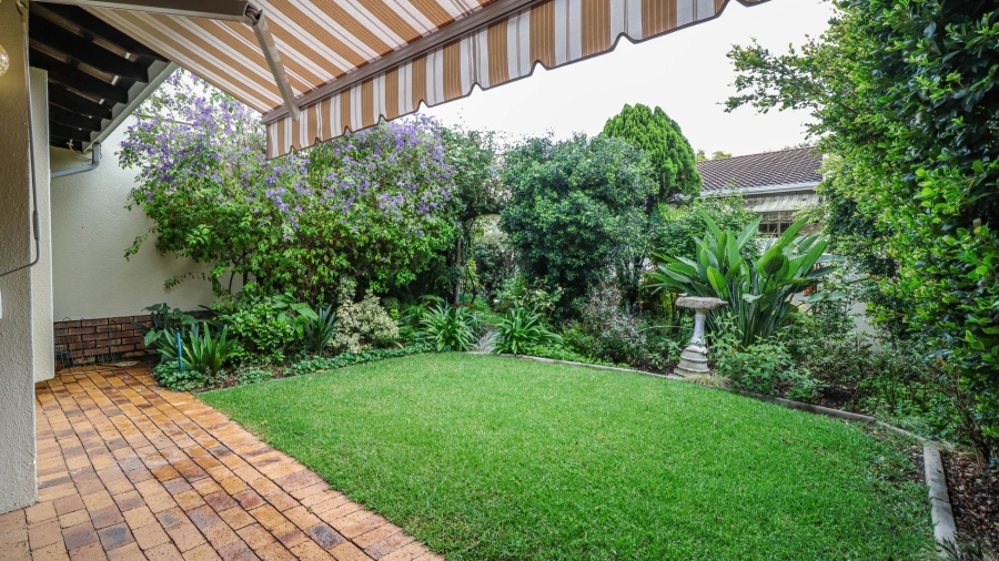 2 Bedroom Property for Sale in Magaliessig Gauteng