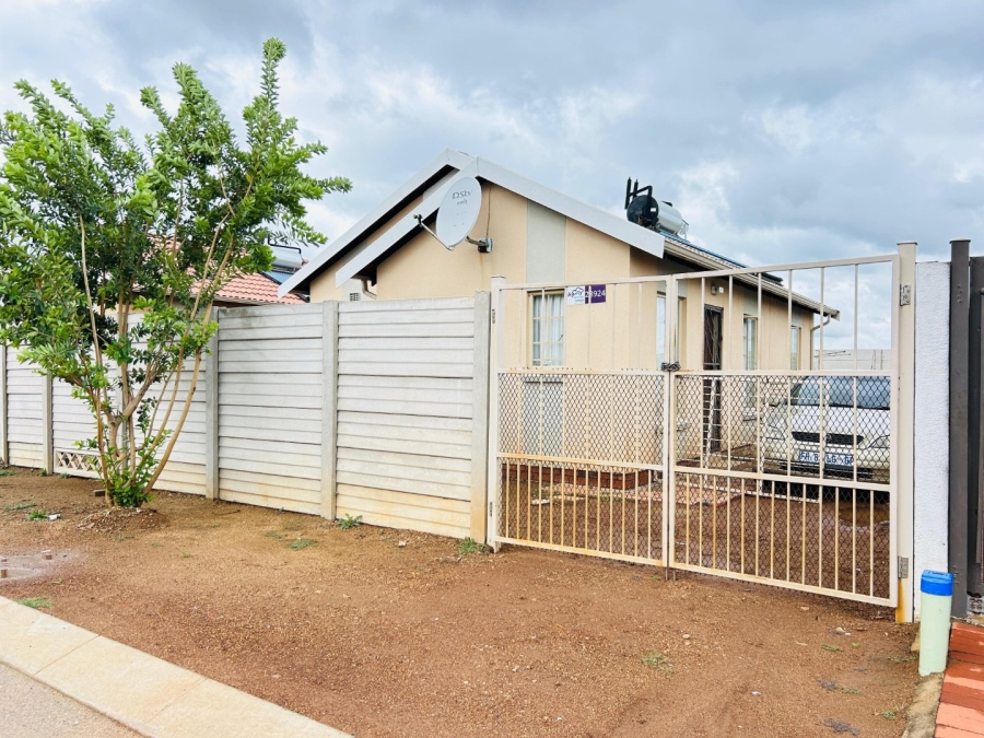 3 Bedroom Property for Sale in Palm Ridge Gauteng