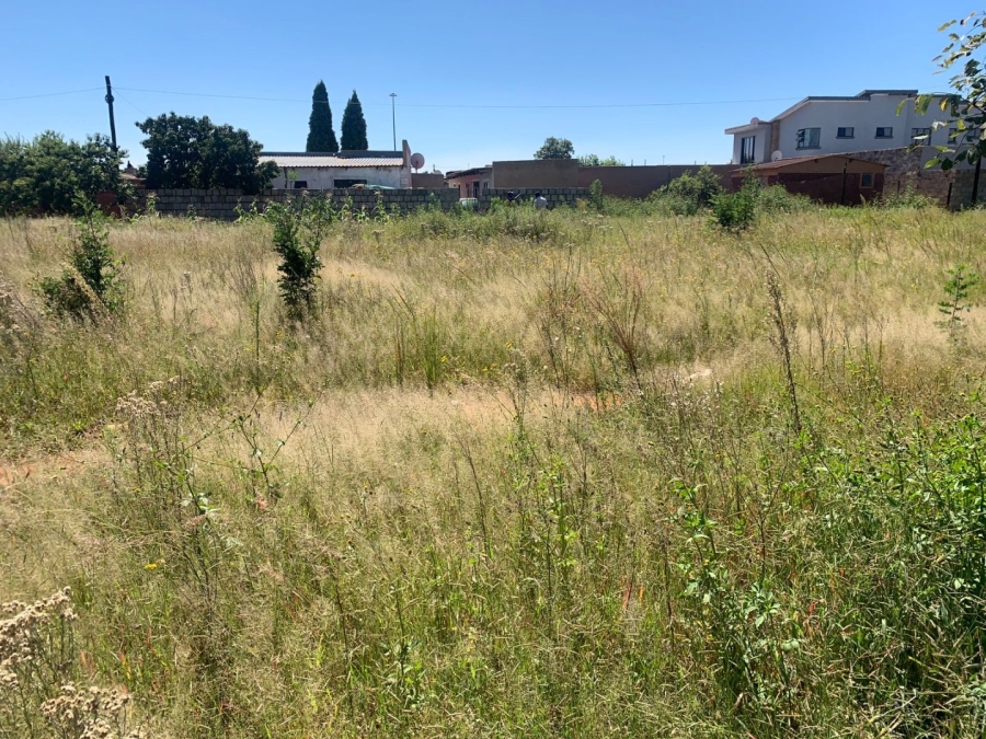 Commercial Property for Sale in Simunye Gauteng