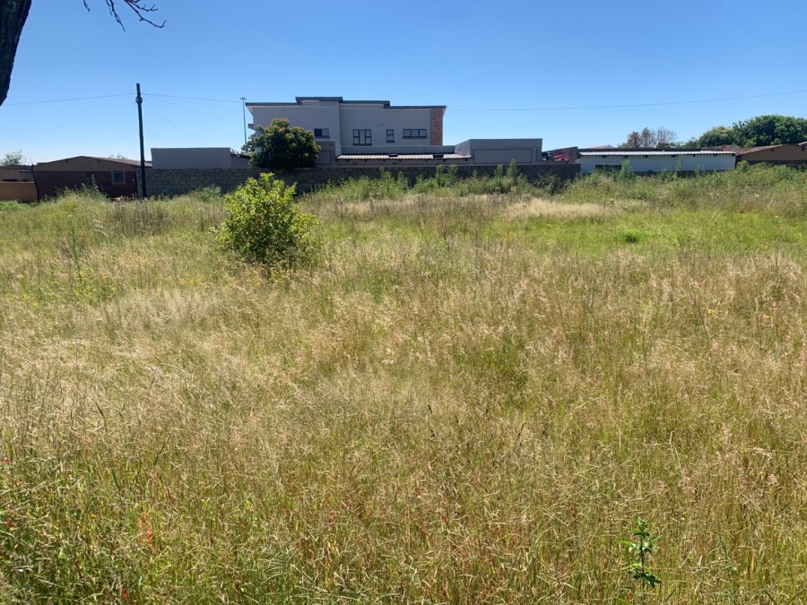 Commercial Property for Sale in Simunye Gauteng