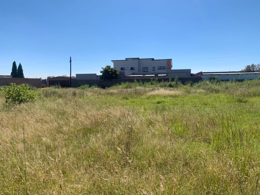 Commercial Property for Sale in Simunye Gauteng