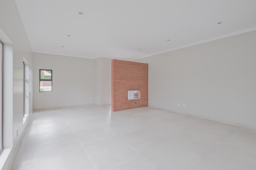 3 Bedroom Property for Sale in Heritage Hill Gauteng