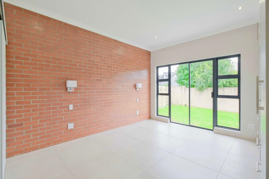 3 Bedroom Property for Sale in Heritage Hill Gauteng