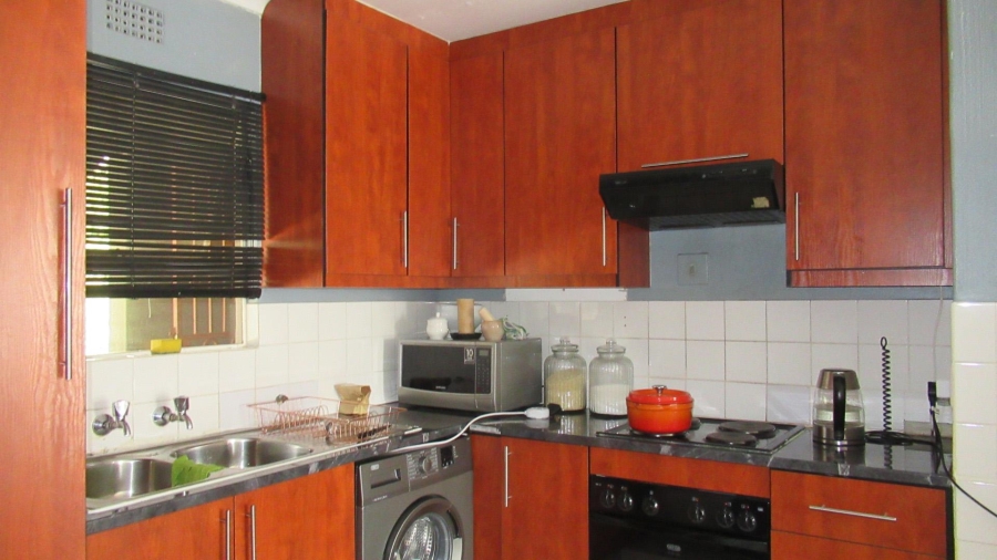 3 Bedroom Property for Sale in La Montagne Gauteng