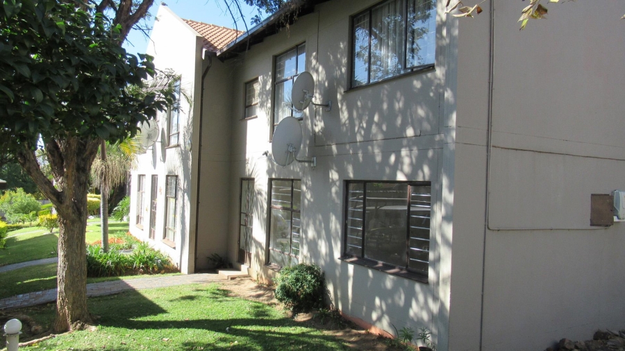 3 Bedroom Property for Sale in La Montagne Gauteng
