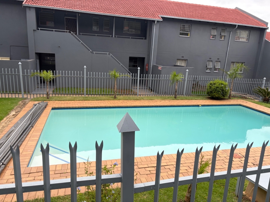 3 Bedroom Property for Sale in La Montagne Gauteng