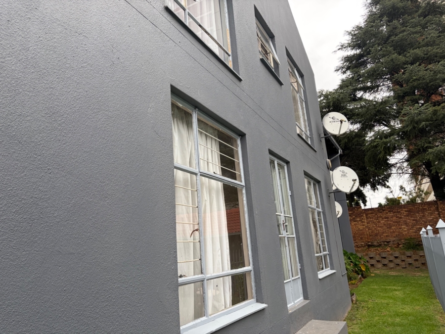 3 Bedroom Property for Sale in La Montagne Gauteng
