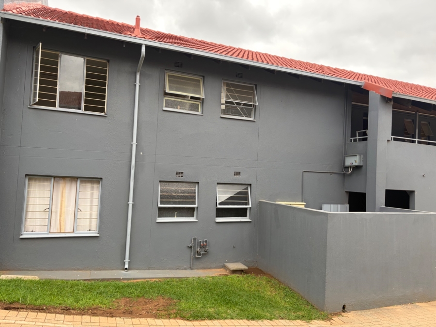 3 Bedroom Property for Sale in La Montagne Gauteng