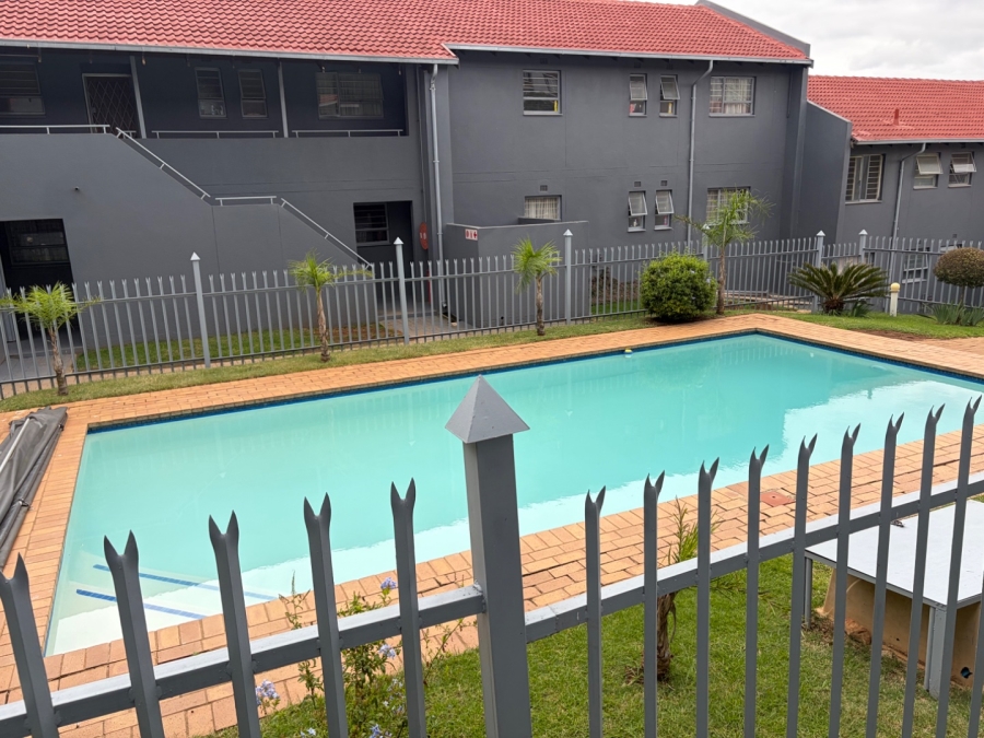 3 Bedroom Property for Sale in La Montagne Gauteng