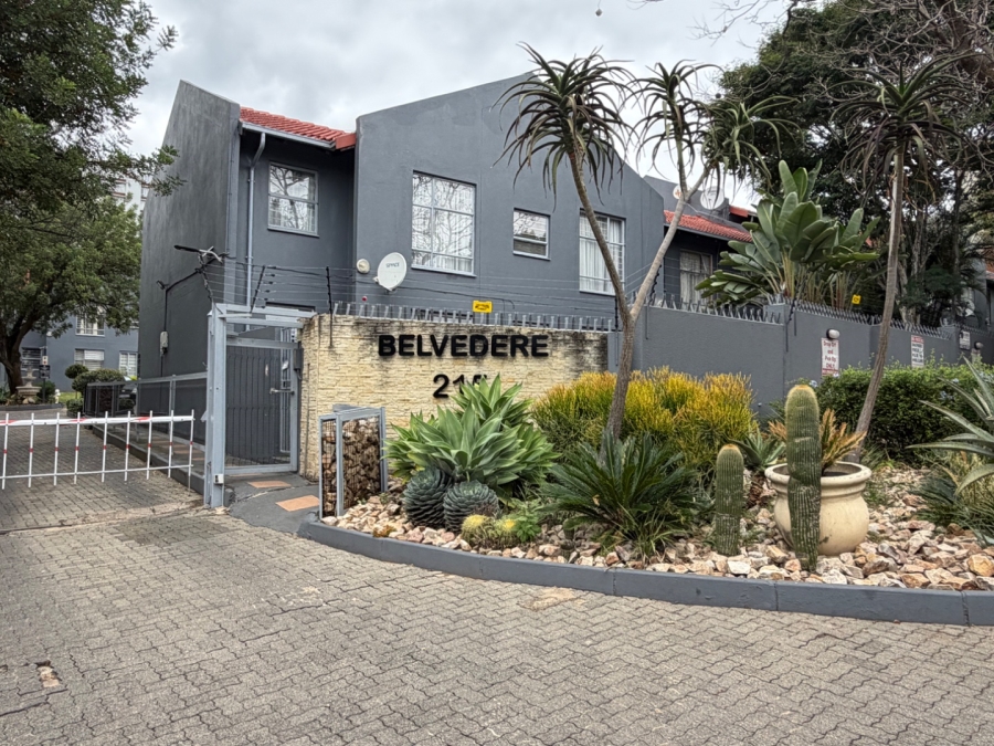3 Bedroom Property for Sale in La Montagne Gauteng