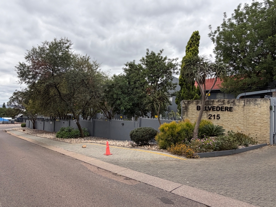 3 Bedroom Property for Sale in La Montagne Gauteng