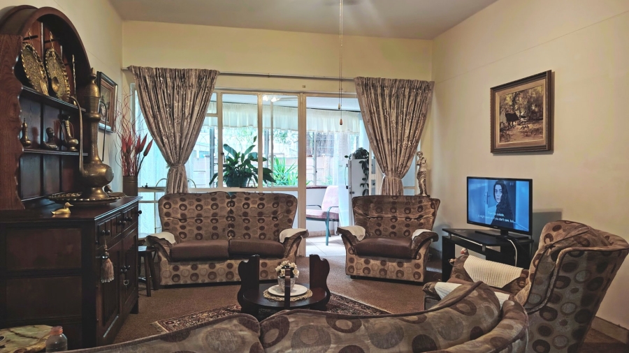 2 Bedroom Property for Sale in Three Rivers Proper Gauteng