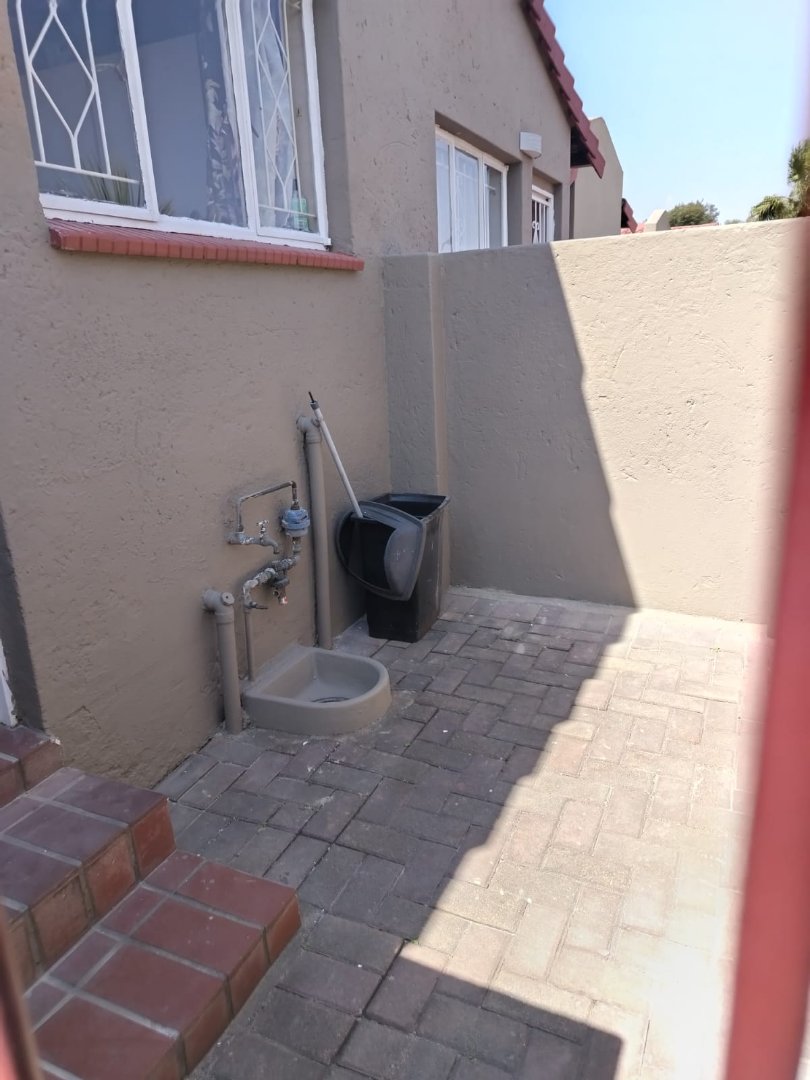 3 Bedroom Property for Sale in Roodepoort West Gauteng