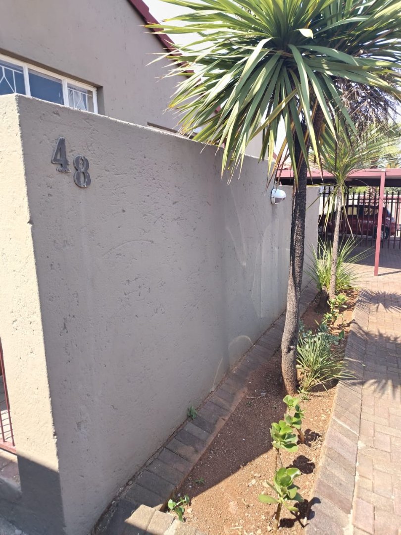 3 Bedroom Property for Sale in Roodepoort West Gauteng