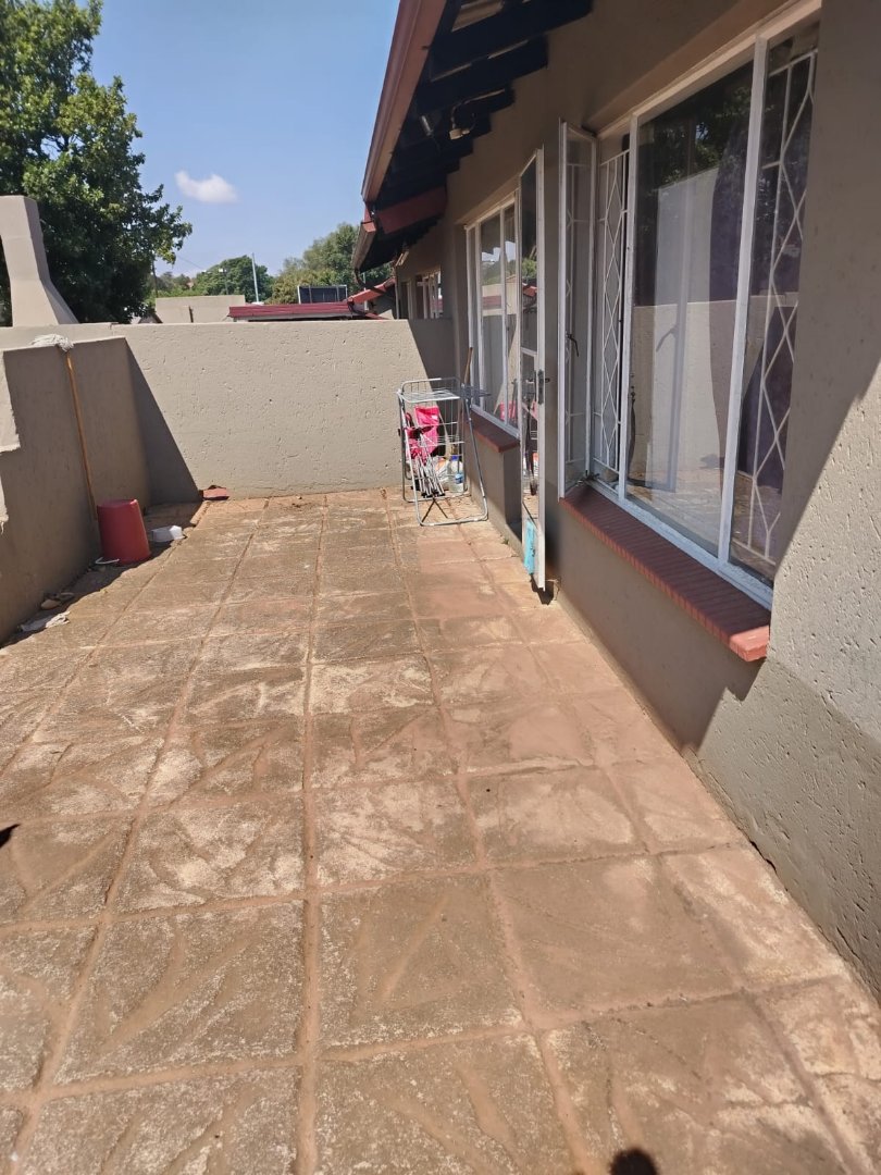 3 Bedroom Property for Sale in Roodepoort West Gauteng