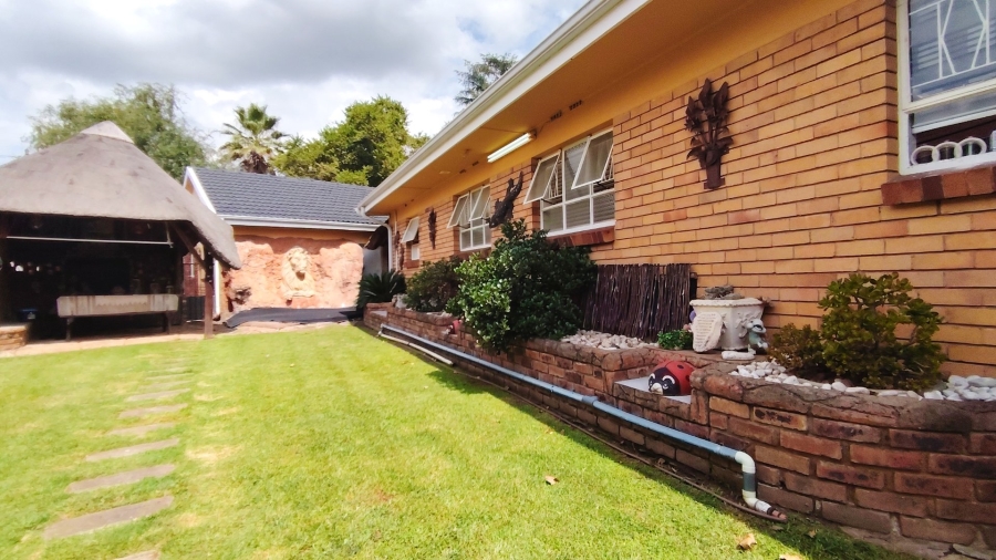 3 Bedroom Property for Sale in Rothdene Gauteng