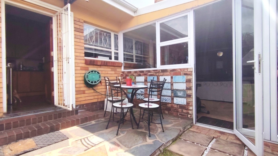 3 Bedroom Property for Sale in Rothdene Gauteng