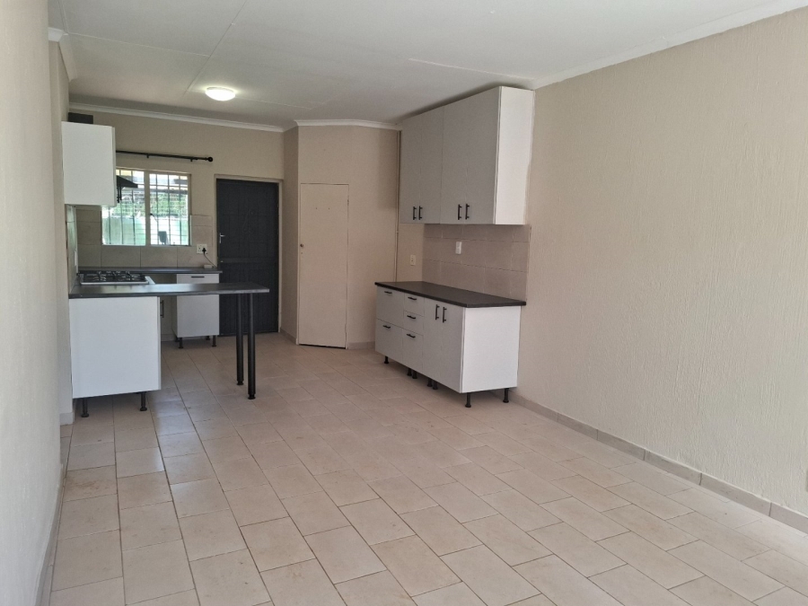 To Let 2 Bedroom Property for Rent in Montana Park Gauteng