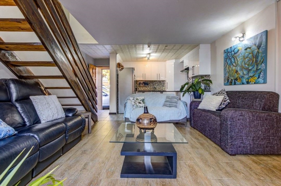 3 Bedroom Property for Sale in Birchleigh Gauteng