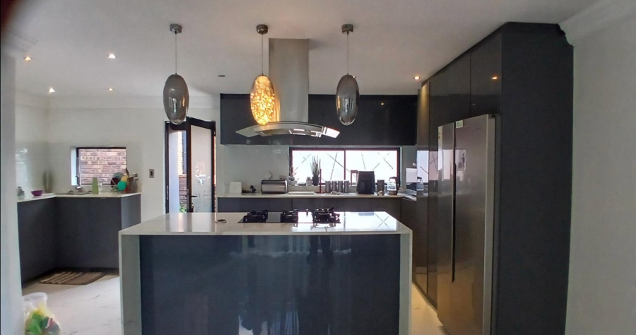 4 Bedroom Property for Sale in The Reeds Gauteng