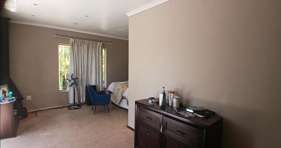 4 Bedroom Property for Sale in The Reeds Gauteng