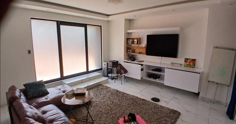 4 Bedroom Property for Sale in The Reeds Gauteng