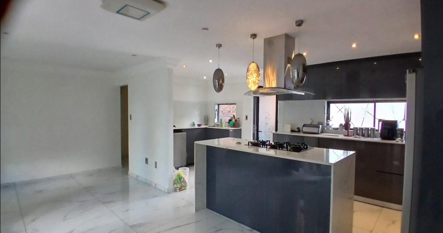 4 Bedroom Property for Sale in The Reeds Gauteng