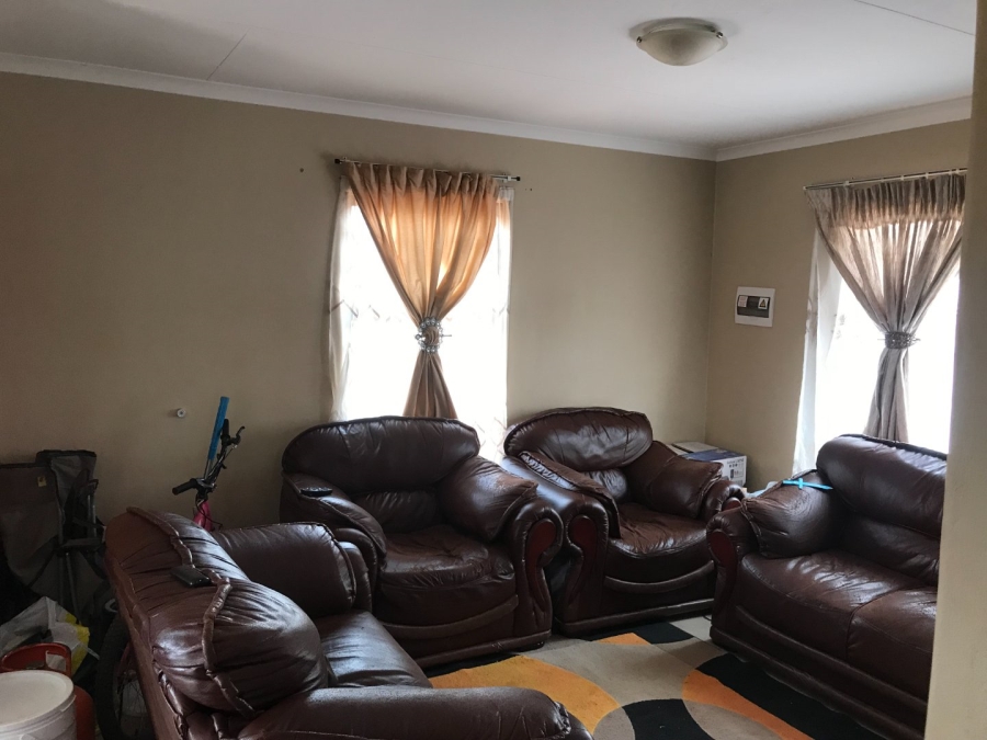 3 Bedroom Property for Sale in Toekomsrus Gauteng