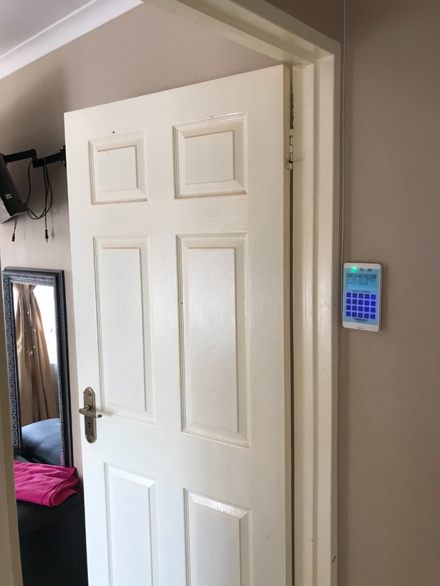 3 Bedroom Property for Sale in Toekomsrus Gauteng