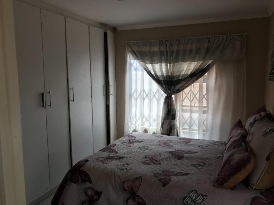 3 Bedroom Property for Sale in Toekomsrus Gauteng