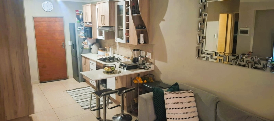 To Let 2 Bedroom Property for Rent in Andeon AH Gauteng